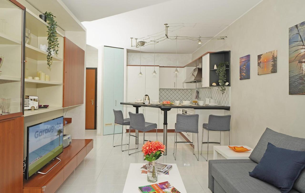 Casa Rudi - Gardagate Apartment Sirmione Exterior foto