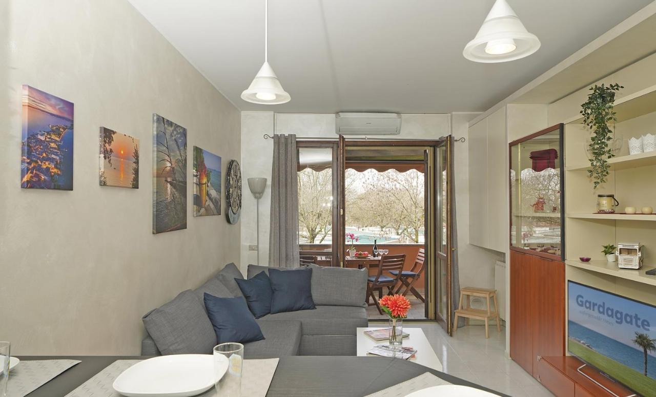 Casa Rudi - Gardagate Apartment Sirmione Exterior foto