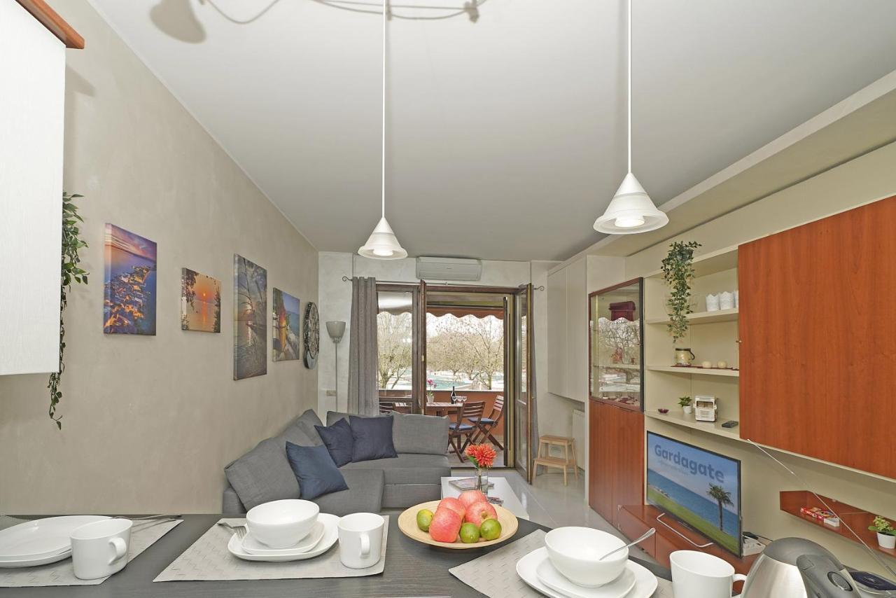 Casa Rudi - Gardagate Apartment Sirmione Exterior foto